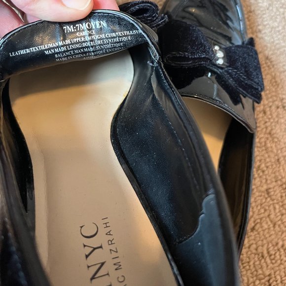 IMNYC Isaac Mizrahi Patent Leather Shoes - Picture 4 of 5